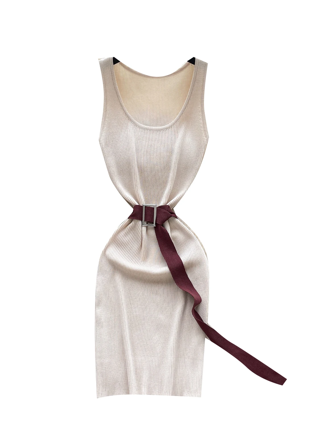 시크한 여름 니트 슬림핏 베스트 드레스 여성 하이웨이스트 슬리브리스 랩 허리 디자인 패셔너블 출근룩 A라인 스커트