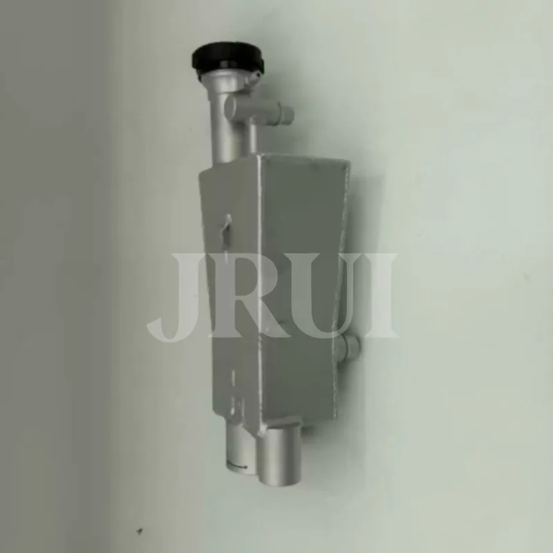 High Performance Aluminum Coolant Overflow Tank Fit E46 323i 325i 328i 330i Cooling Reservoir Replacement Part
