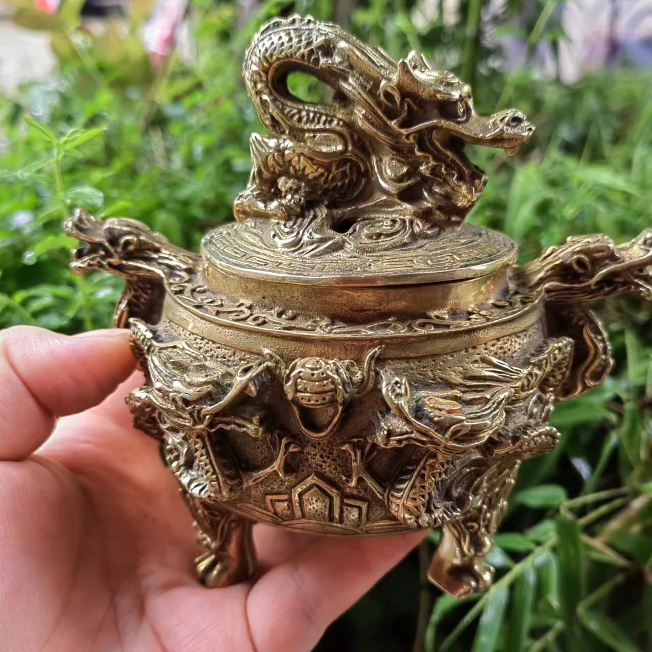 Vintage style Bronze Copper Chinese Dragon relief Incense Burner Holder with dragon Lid Home Decoration,Censer burner dragon