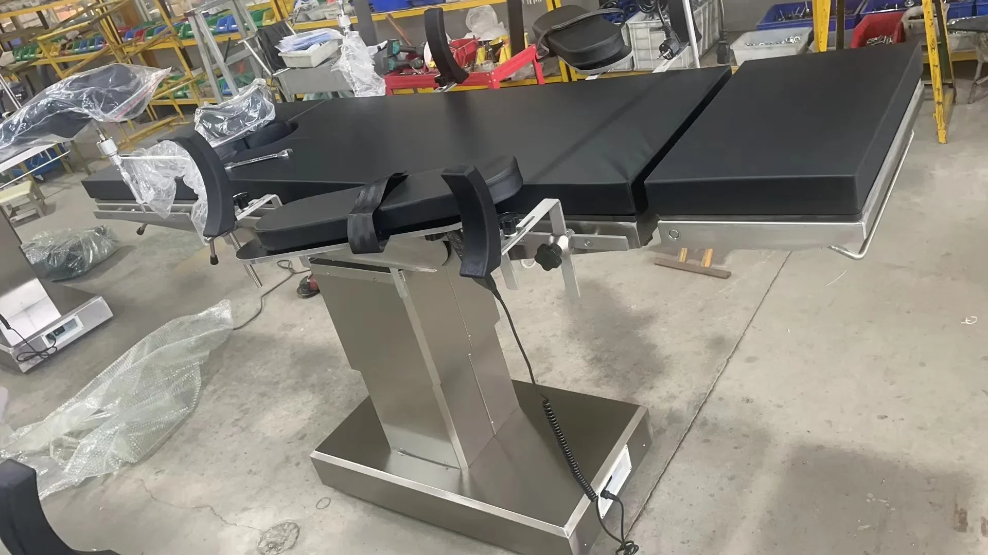 Stainless steel surgical operation bed 5-function general electric operating table with battery