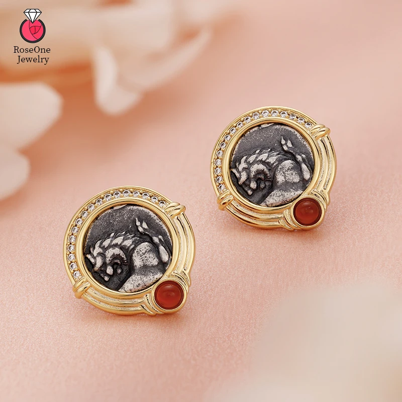 European and American Retro Lion 925 Silver Earrings Plated 18K Fashion Roman Earrings Wholesale