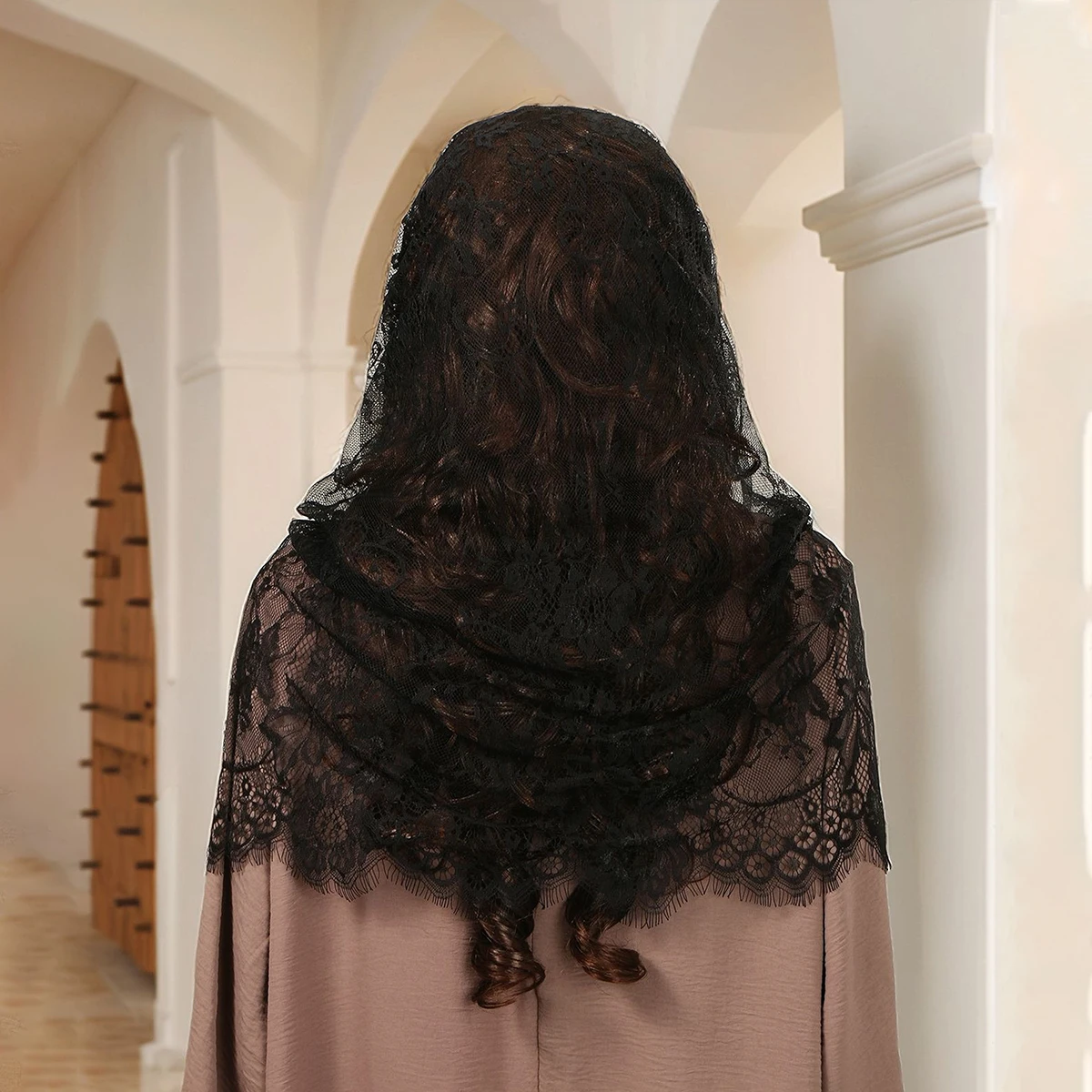 

Fashion Ins Lace Hair Scarf Women Retro Triangle Hair Bands Vintage Triangular Headscarf Girls Elegant Headwear Hair Accessories