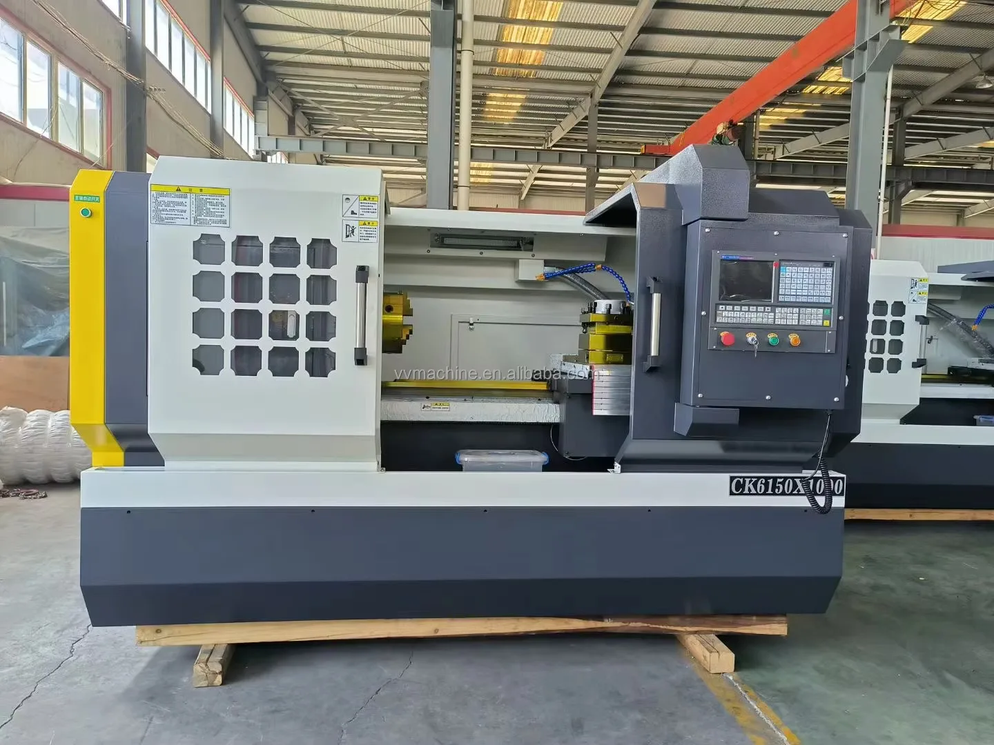 VV HINE Ck6130 Cnc مخرطة أفقية مسطحة Hine سرير مائل تحول مركز معدني جديد Gsk متوسط التحمل بما في ذلك المحرك