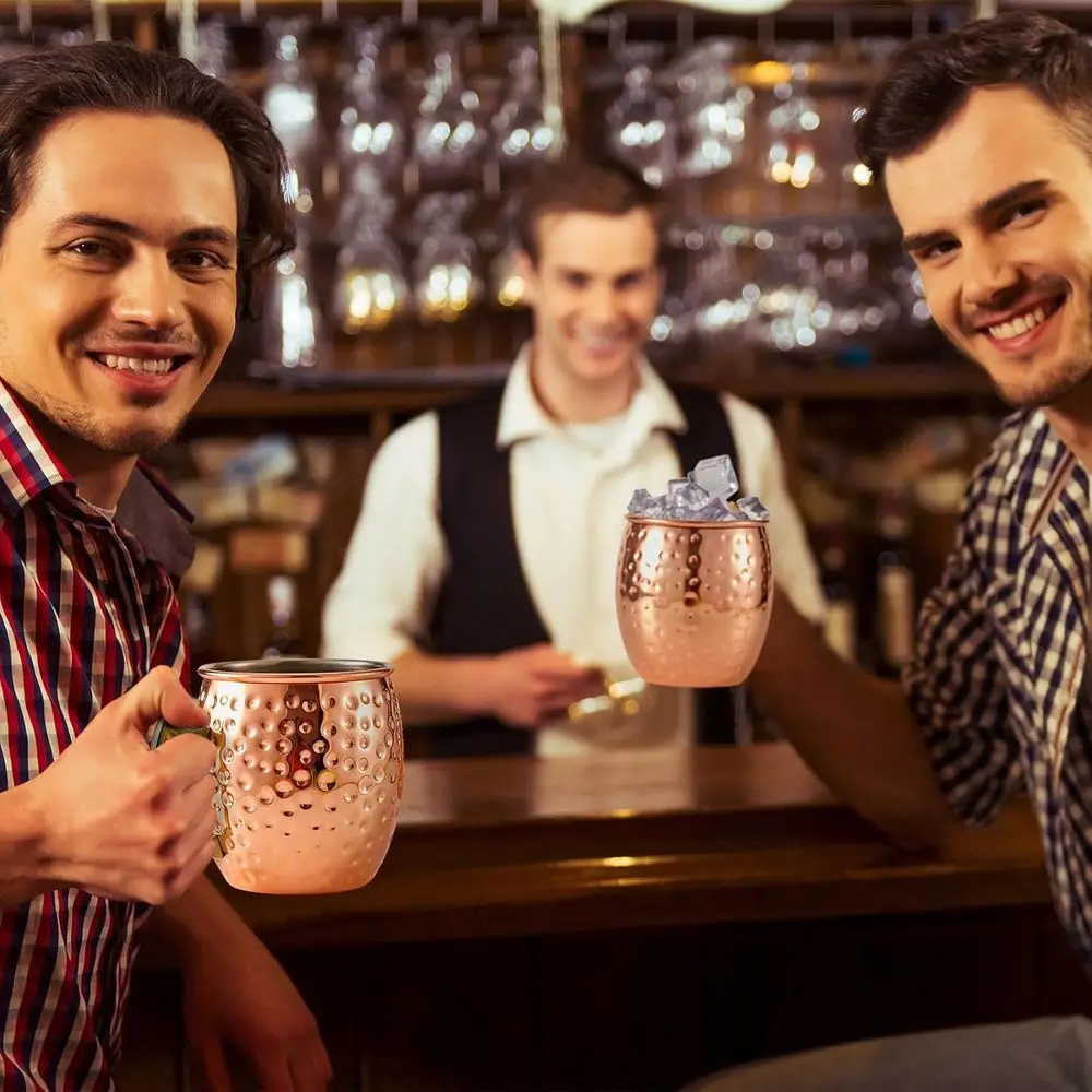 20 عبوة من أكواب البغل الموسكو - أكواب نحاسية مطروقة سعة 19 أونصة مع بطانة من الفولاذ المقاوم للصدأ ومقابض ذهبية للمشروبات الباردة والقهوة والنبيذ