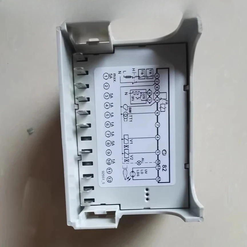 82.10 programmable controller 057H8702 burner control box