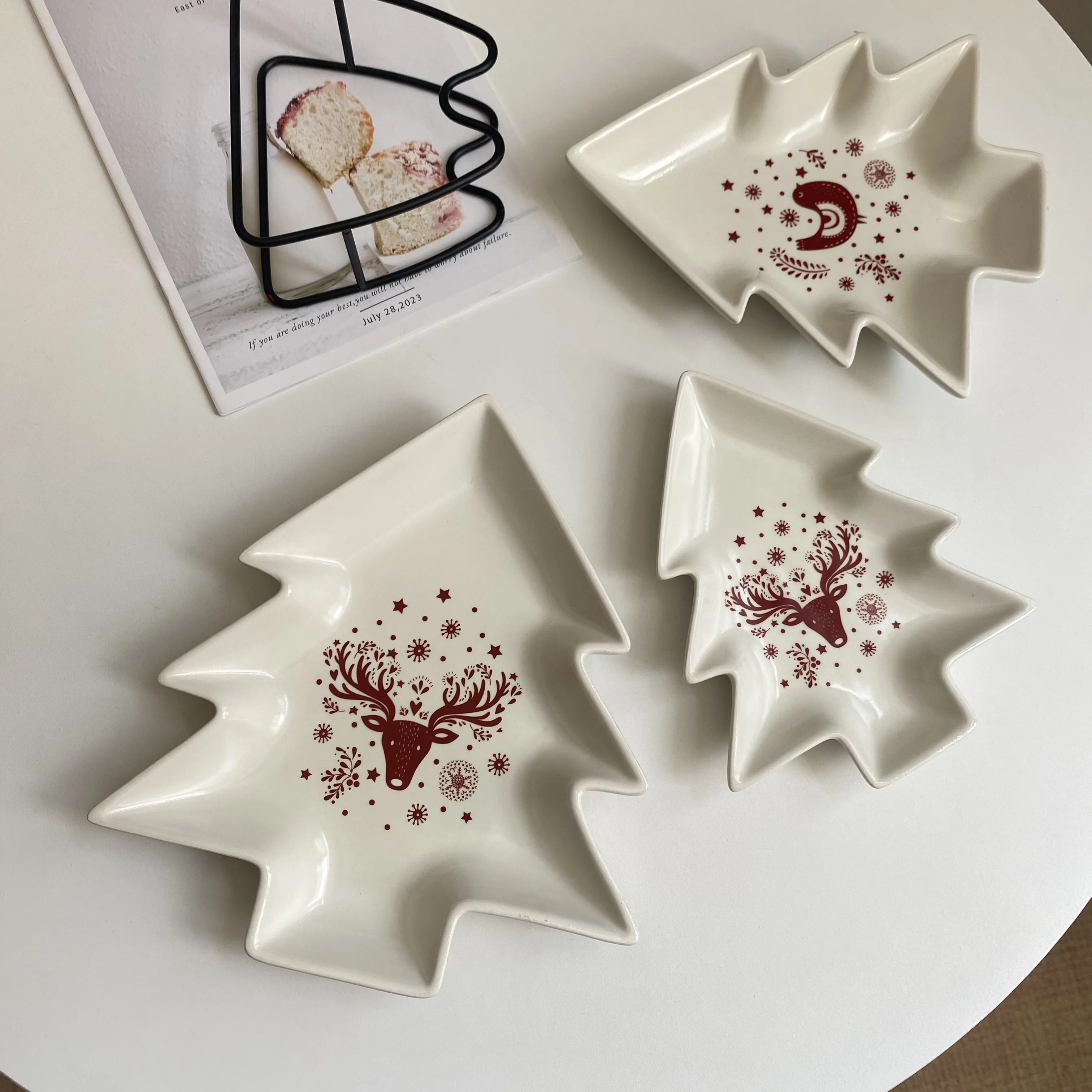 

Ceramic Christmas Tree Deep Dessert Plate Western Plate Household
