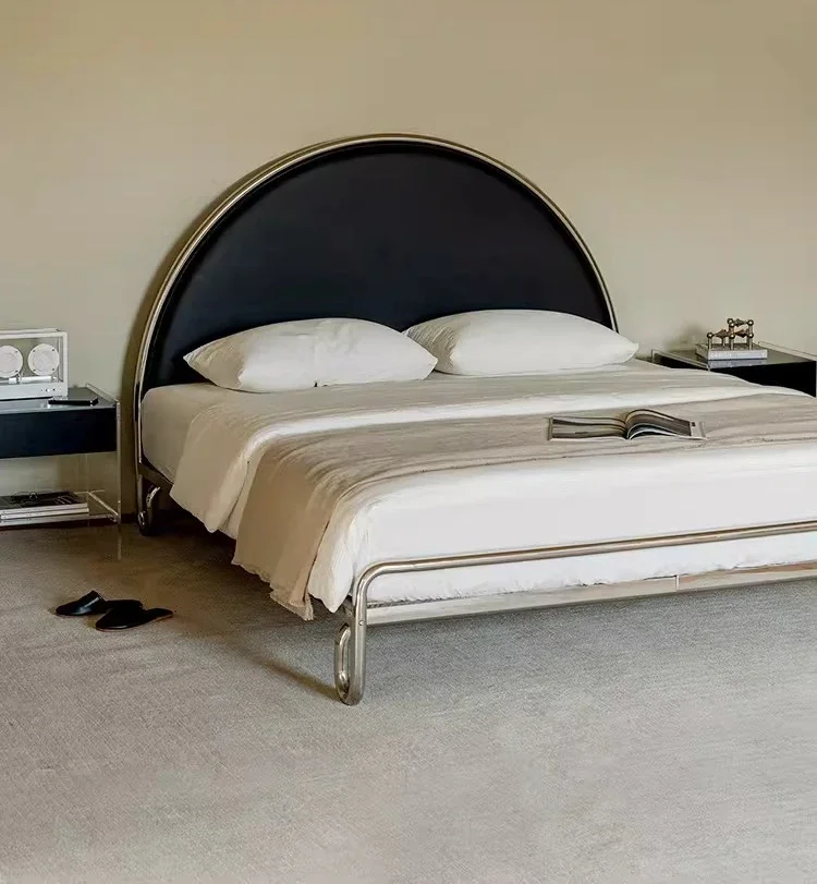 

Solid wood bed board stainless steel Bauhaus medieval minimalist modern small apartment without bedside