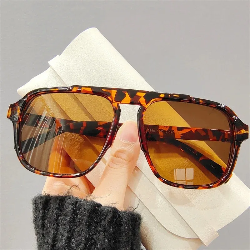 New Oversized Frame Sunglasses Classic Women's Sport Eyeglasses Vintage Brand Design Shades UV400 Eyewear Trendy Glasses view 6
