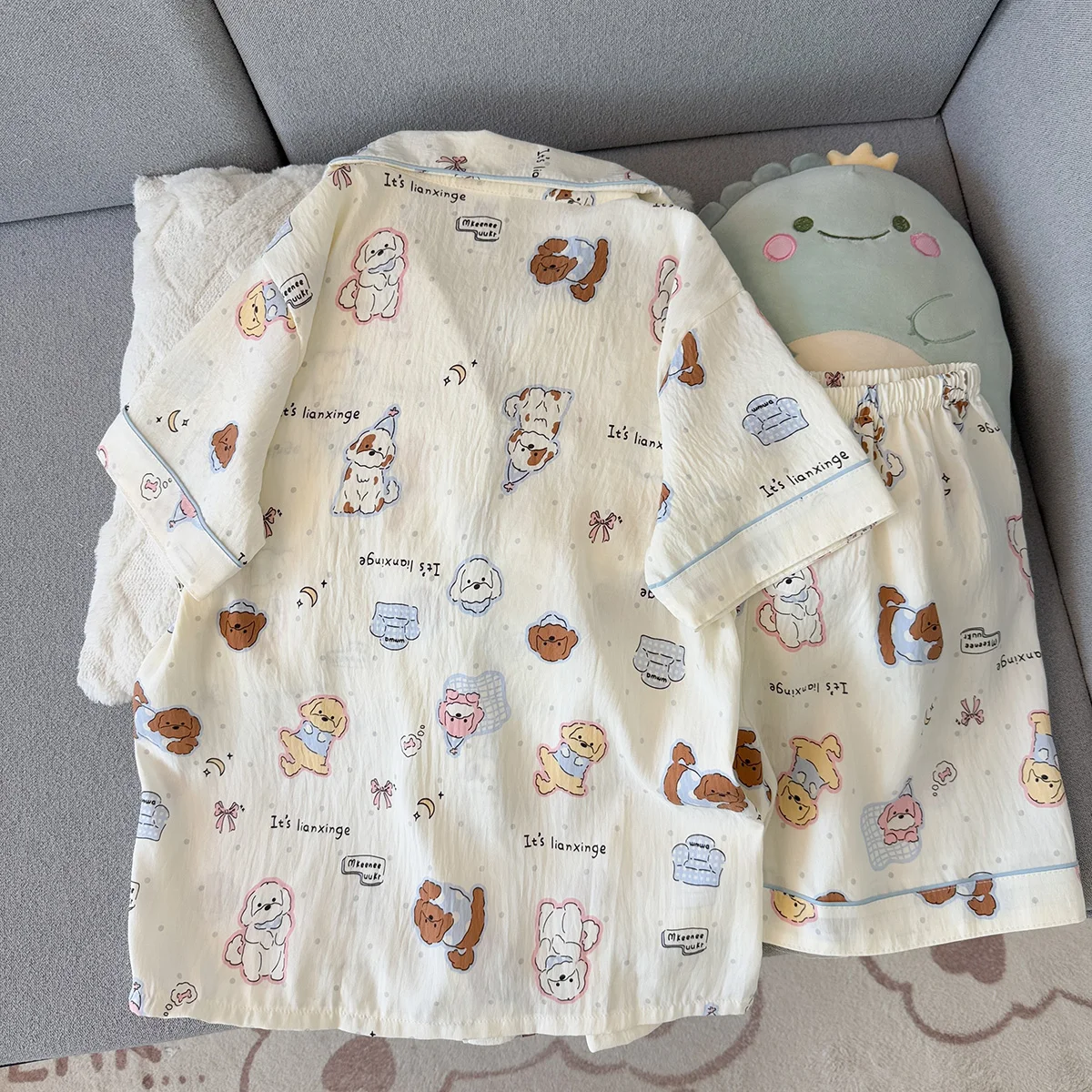 Summer Pajamas for Women, Thin Style with Puppy Pattern, Short-Sleeved Shorts, Sweet and Cute, Can Be Worn Outside in Summer, Home Wear Set, Two-Piece Set