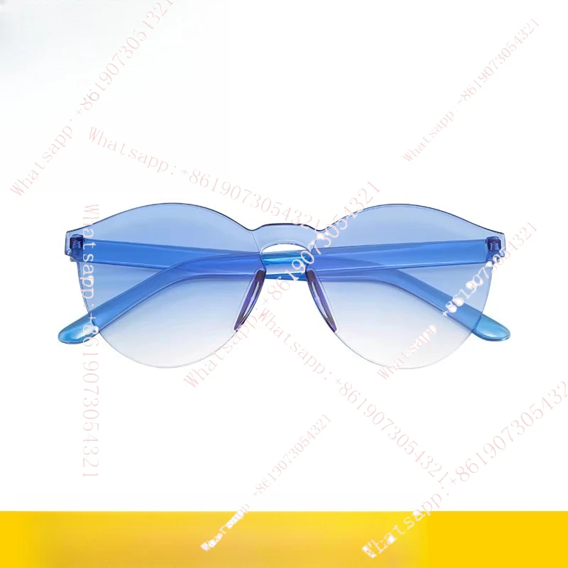 Discover Clothing Store Model Decorations with Display Props Accessories, Silk Scarves, Glasses, False Eyelashes, Headcovers