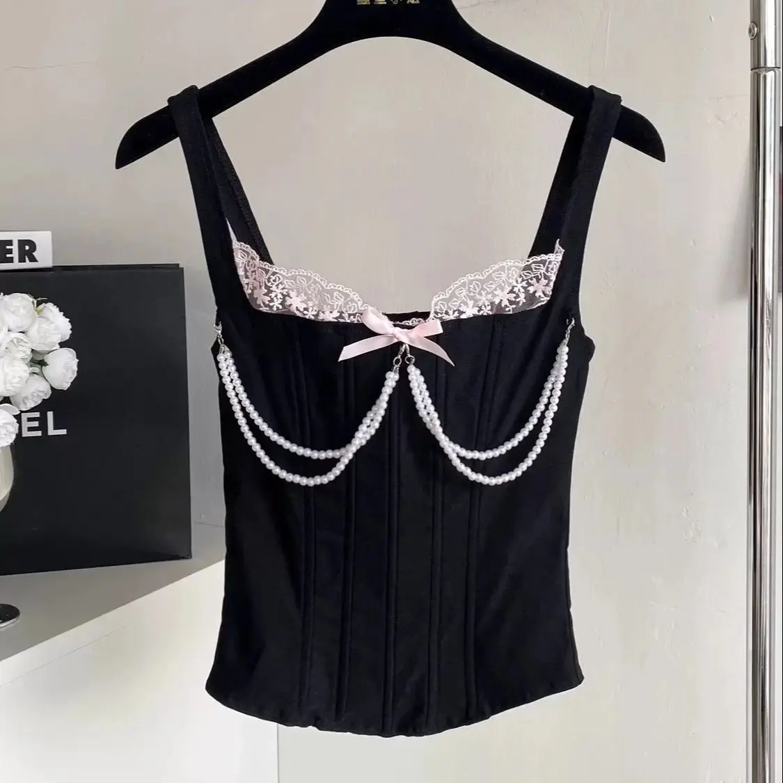 

Жемчужная цепочка, черный корсет с рыбьей косточкой, жилет, облегающие укороченные топы для женщин, летняя сексуальная майка без рукавов с лямкой на шее, клубная вечерние тонкая майка