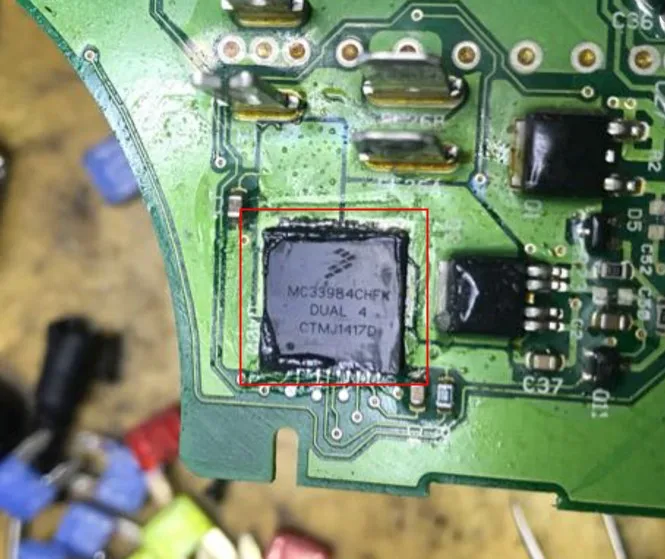 Free shipping   MC33984CHFK IC    10PCS