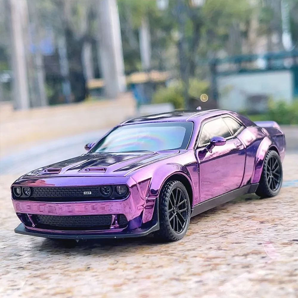 1:32 Dodge Hellcat Alloy Car Models Diecast Toy Doors Opened Pull Back Sound Light Shock Absorption Cars Festival Gift for Child