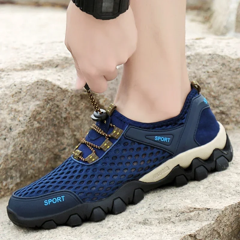 Męskie Aqua Trampki Letnia moda Casual Oddychające buty z siatki Męskie buty do brodzenia Trampki dla mężczyzn Wspinaczka Trekking Buty turystyczne