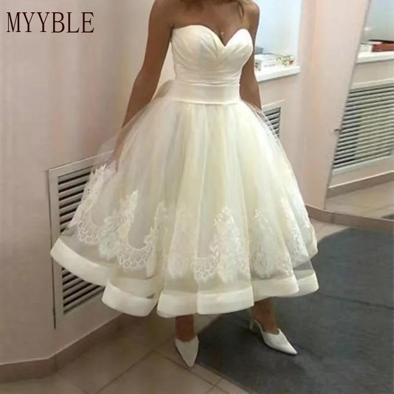 

Custom Made 2022 Sweetheart Neck Sleeveless A-Line Short Wedding Dress Backless Tea-length Bridal Gown Robe De Mariee