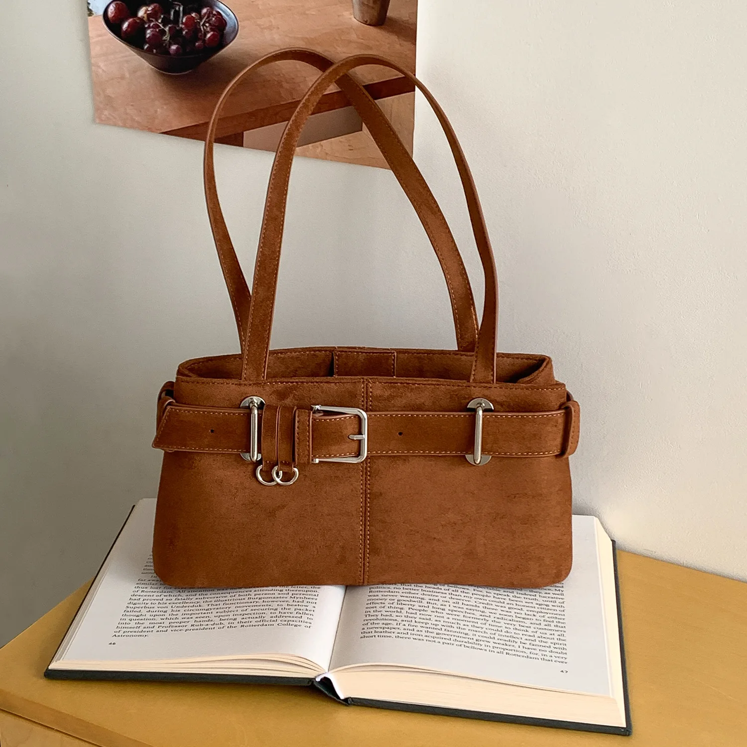 

Винтажные замшевые офисные женские элегантные сумки на плечо, милые эстетические шикарные женские сумки Y2k, винтажная сказочная сумка подмышками bolsos