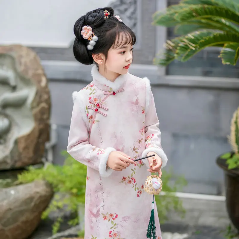 Qipao anak perempuan musim dingin musim gugur pola bunga kerah Mandarin bulu domba pakaian Festival Cheongsam putri Cina kuno tampilan gaya