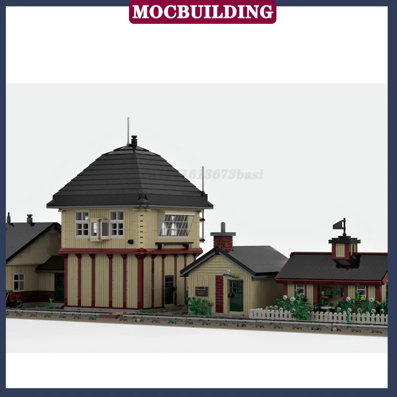 MOC Town Railway Station Command Post Model Block Assembly Building City Yellow Palace Locomotive Hotel Collection Series Toy