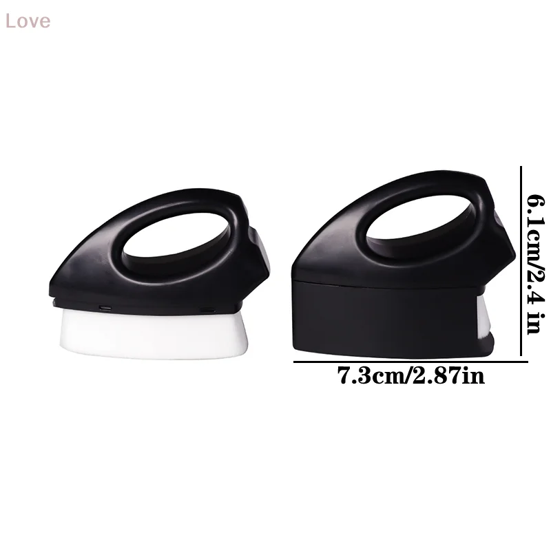 Cepillo profesional para polvo de uñas, forma Triangular con cubierta, hebilla para dedo para limpieza de polvo, herramienta de manicura, cepillo de maquillaje