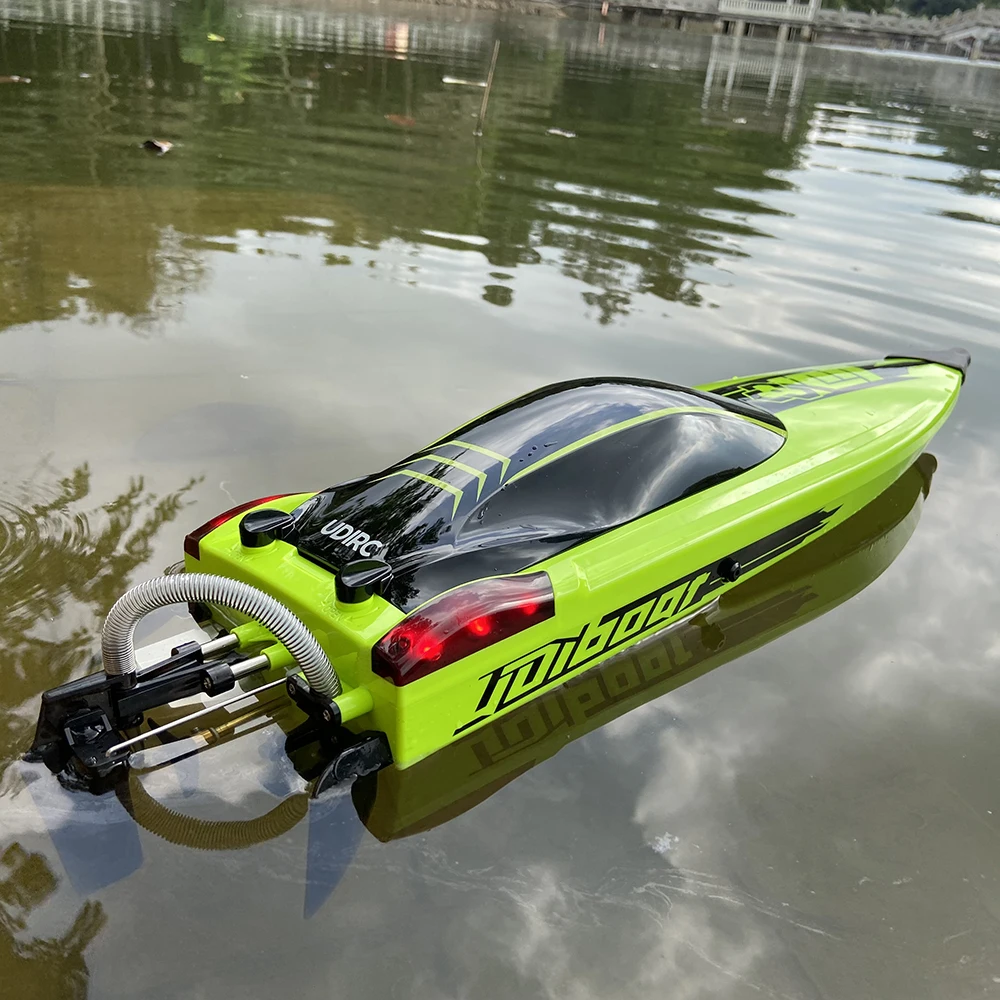 

UDI R/C UDI018 Large RC Speed Boat 2.4G 4WD 40-45km/h Remote Control Brushless Watercraft for Hobby Adult 22.8Inches