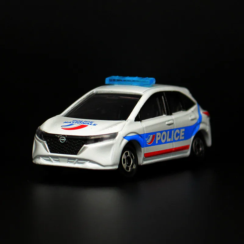 Takara Tomy TOMICA Alloy Car Toy Mini Special Edition AEON AEON 63 Bomb Nissan New Police Car Decoration Collection Gift