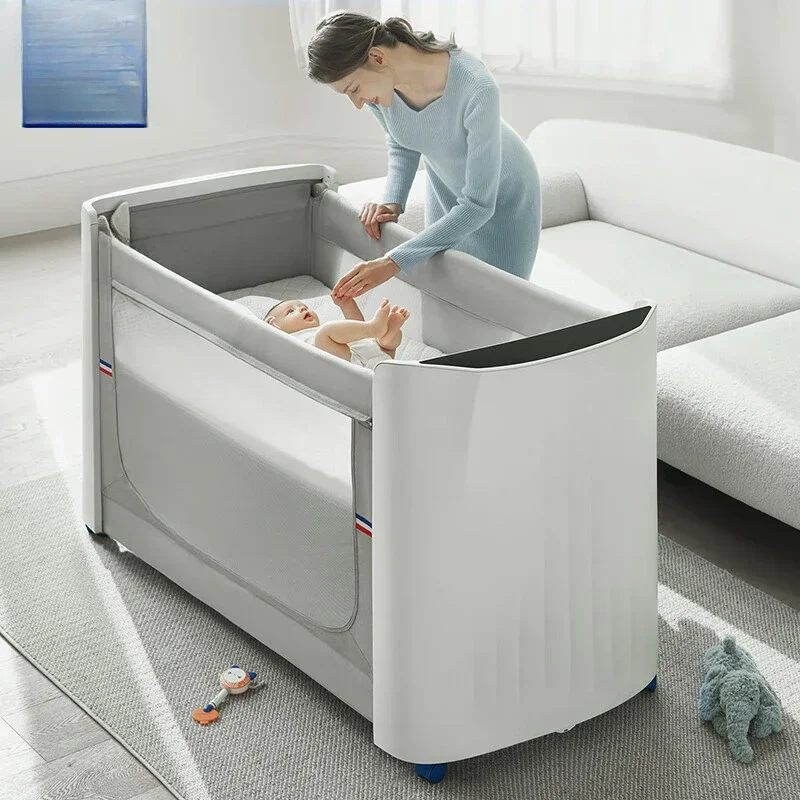 Multifunctional portable mobile newborn game bed, which can be spliced and folded into a large bed