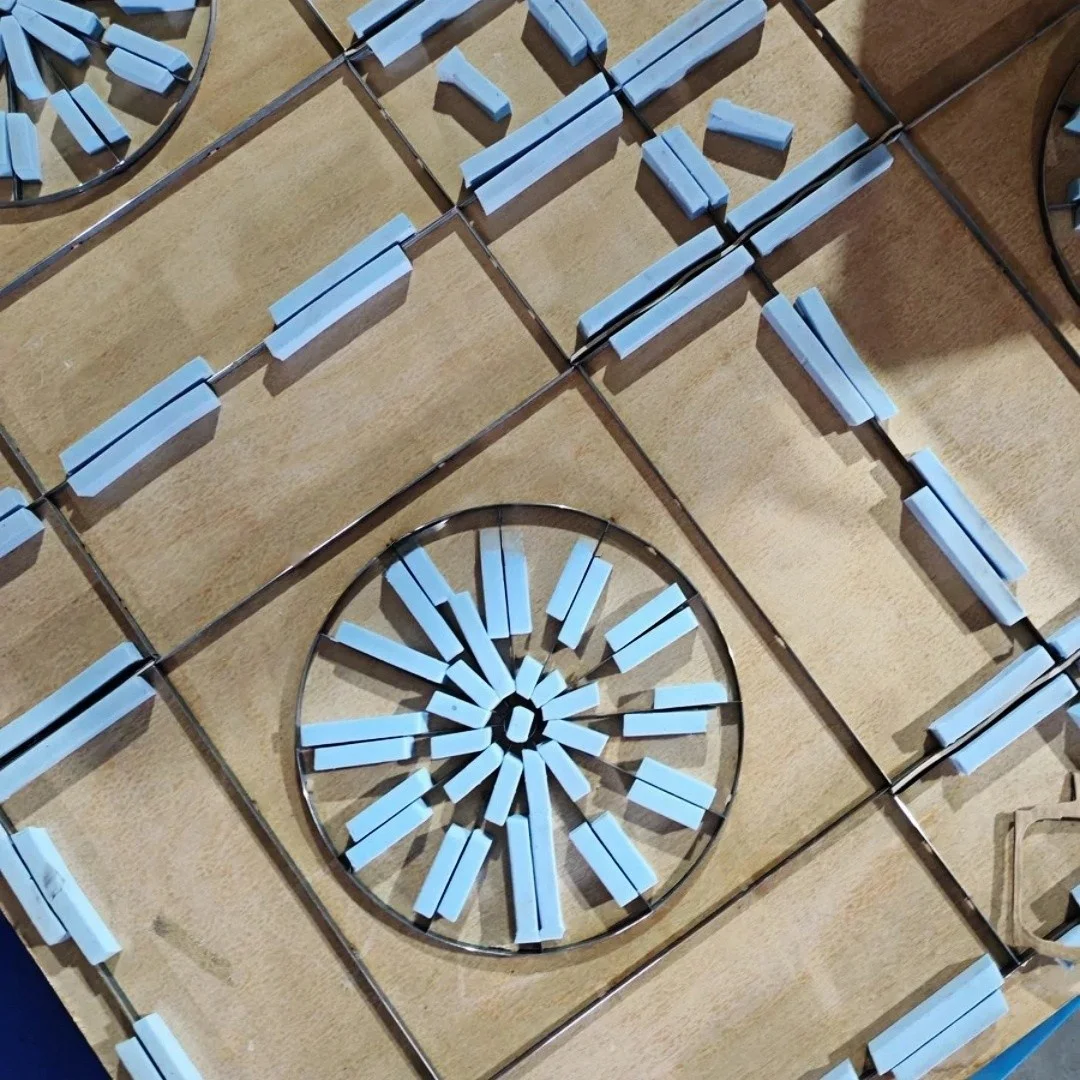 

dies et tampons nouvel arrivage dies fleurs scrapbooking dies for boxes dies mots français scrapbooking dies papillon dies scrap