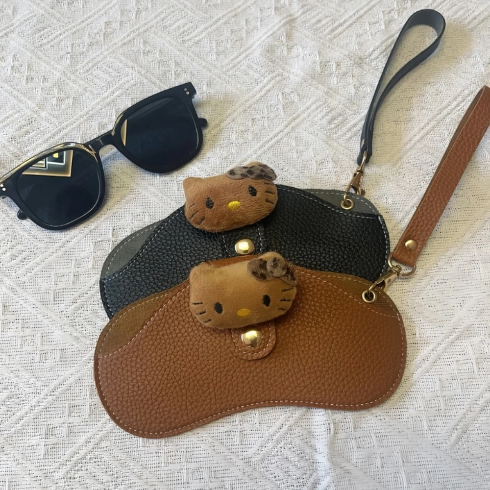 Kawaii Sanrio Hello Kitty collar botón gafas bolsa dibujos animados Kt gato viaje gafas de sol portátiles bolsas de almacenamiento niñas regalo de cumpleaños