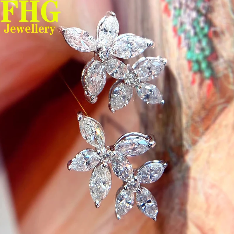 

Real Diamond 18K Au750 White Gold Eearrings Real Diamond 0.66Carat Wedding Party Engagement Fashion