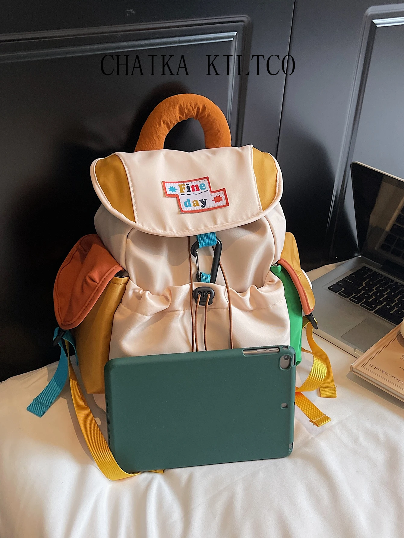 CHAIKA KILTCO حقيبة ظهر كاجوال عصرية جديدة للطلاب حقيبة سفر للتنقل متعددة الاستخدامات