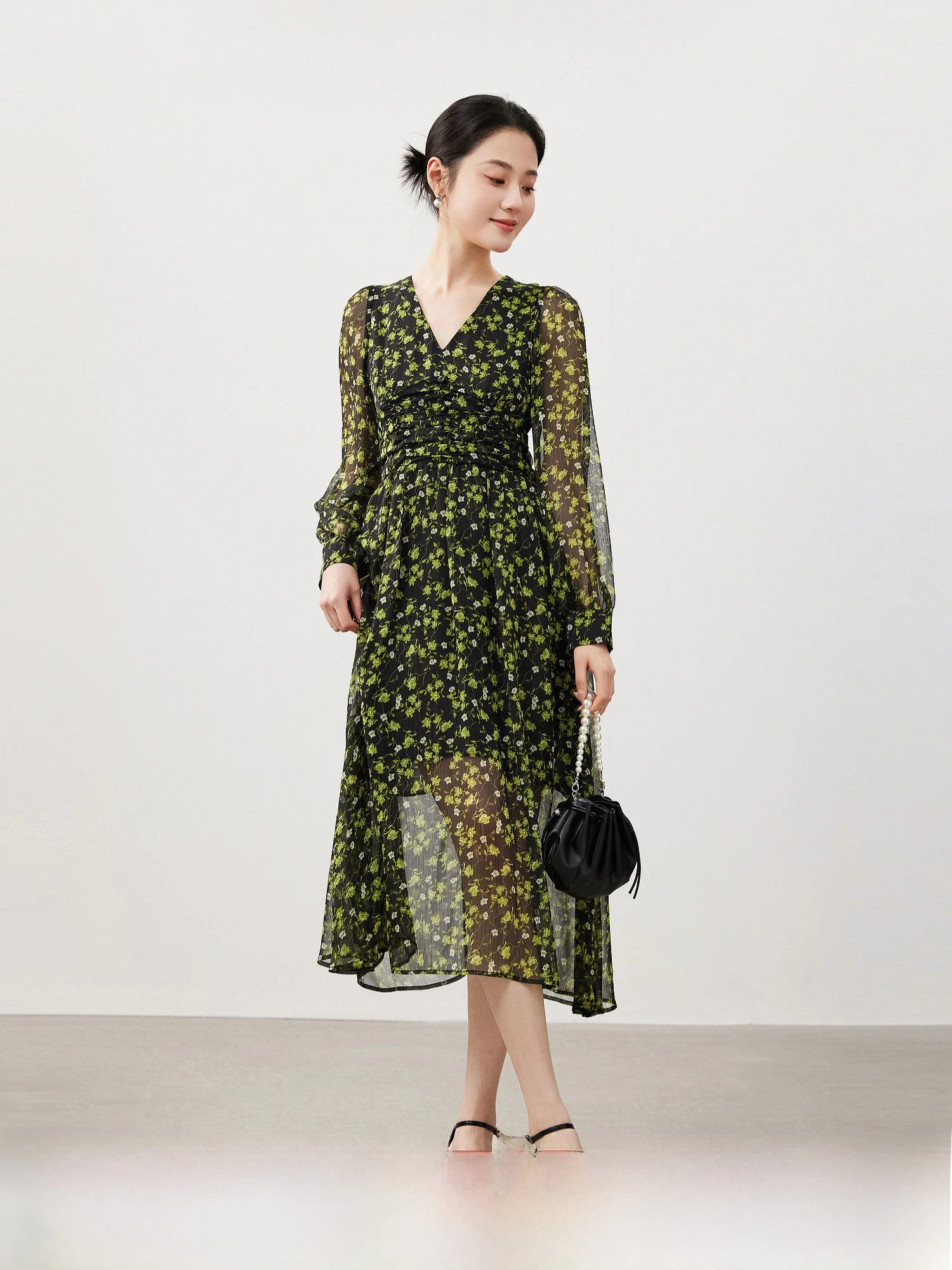 

Romantic Floral Print High Waist Gored Skirt Dr V Ne Texture Sensation Long Sve Midi Dr Ele Sle Spring 2024