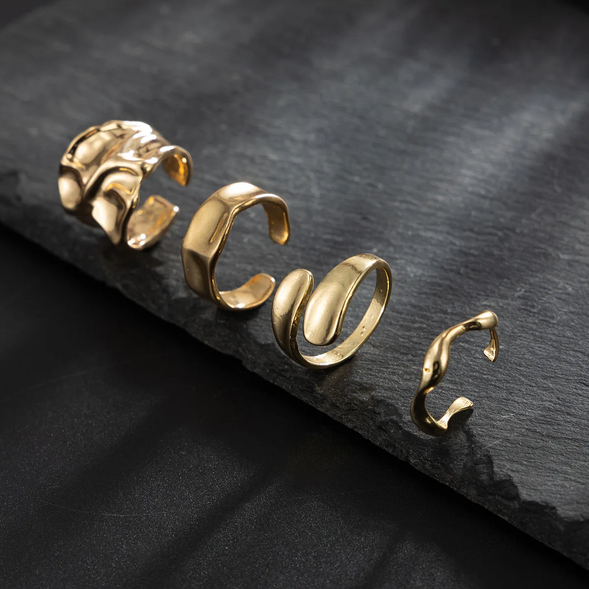 Cross border high-end ring set, cross-border men's bracelet, fashionable and personalized metal pleated ring, men's hip-hop