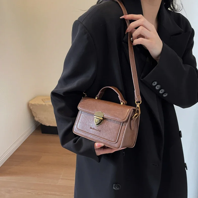 LEFTSIDE Design Mini PU Leather Shoulder Bags for Women Leather Females 2023 Trend Winter Crossbody Bag Handbags and Purse