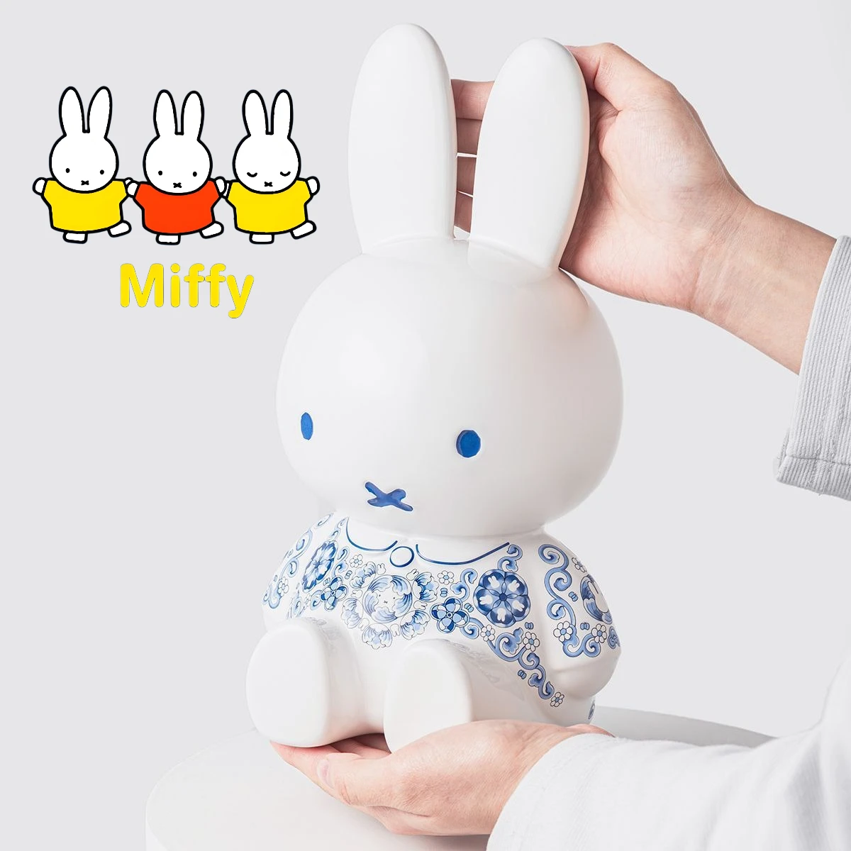 Kawaii Miffy Doll Figurine Cute Cartoon Miffy Ceramic Figurine in Blue White Style Cute Rabbit Figurine for Desktop Decoration