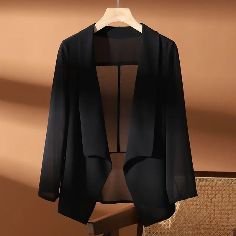 2024 Giacca sottile Nuova estate Cardigan in chiffon Scialle corto Camicia climatizzata con bretella Cappotto protezione solare per le donne Capispalla