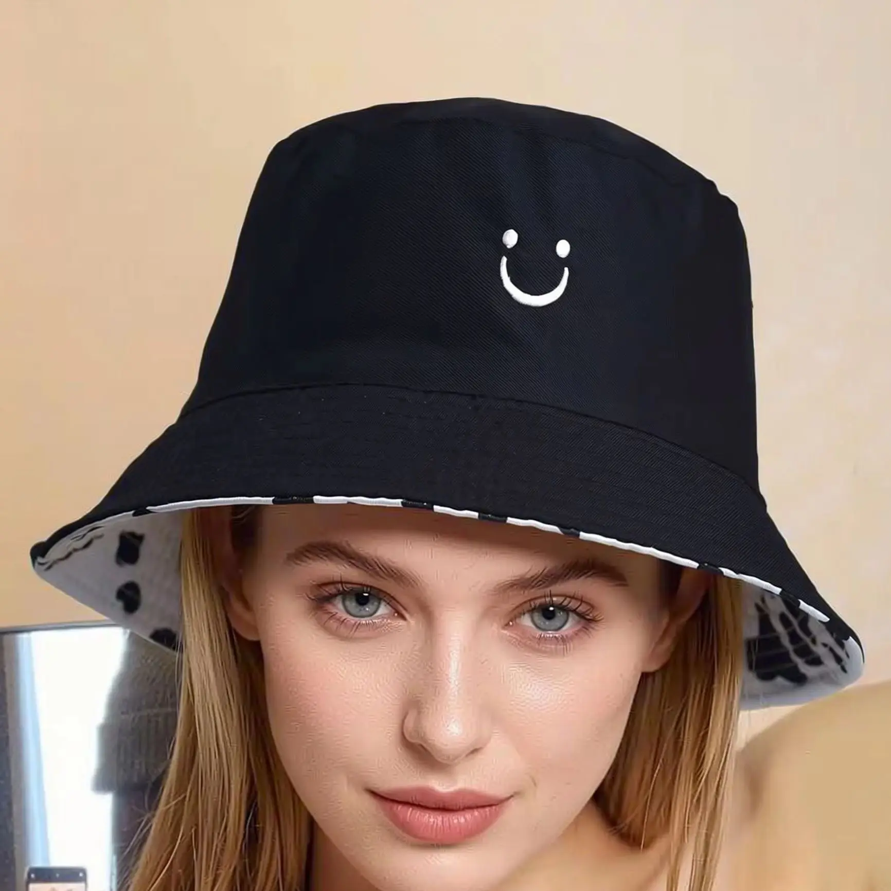 Cow Face Smile Print Double-Sided Fisherman Hat, Sun Protection Basin Sun Hat for Women Outdoor Beach Daily Travel Use