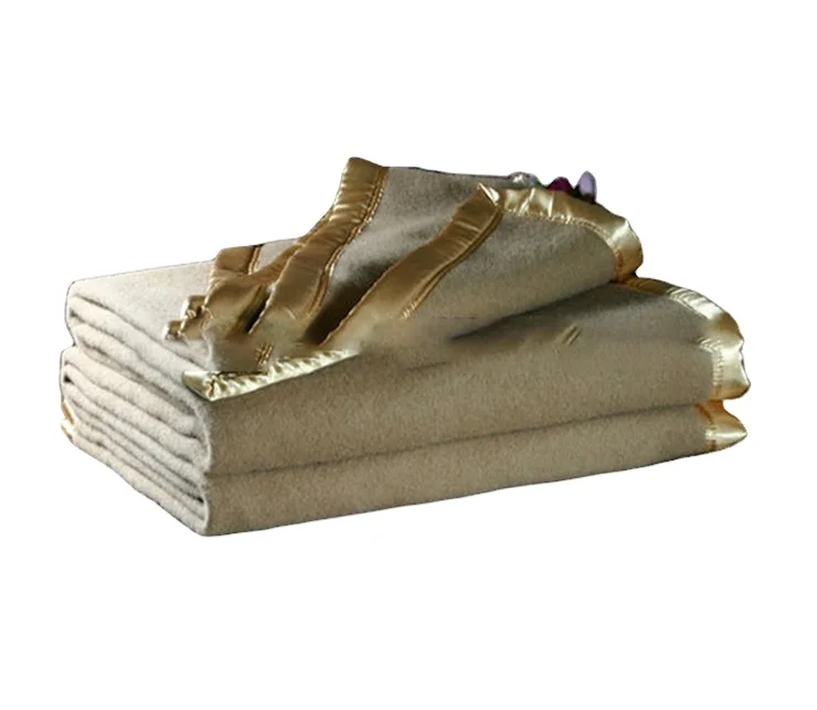 

Factory Direct Sales 100% Wool Warm Woven Blanket for Winter Fall Solid Pattern Plain Wearable Bedding for Home Use Cheap Price