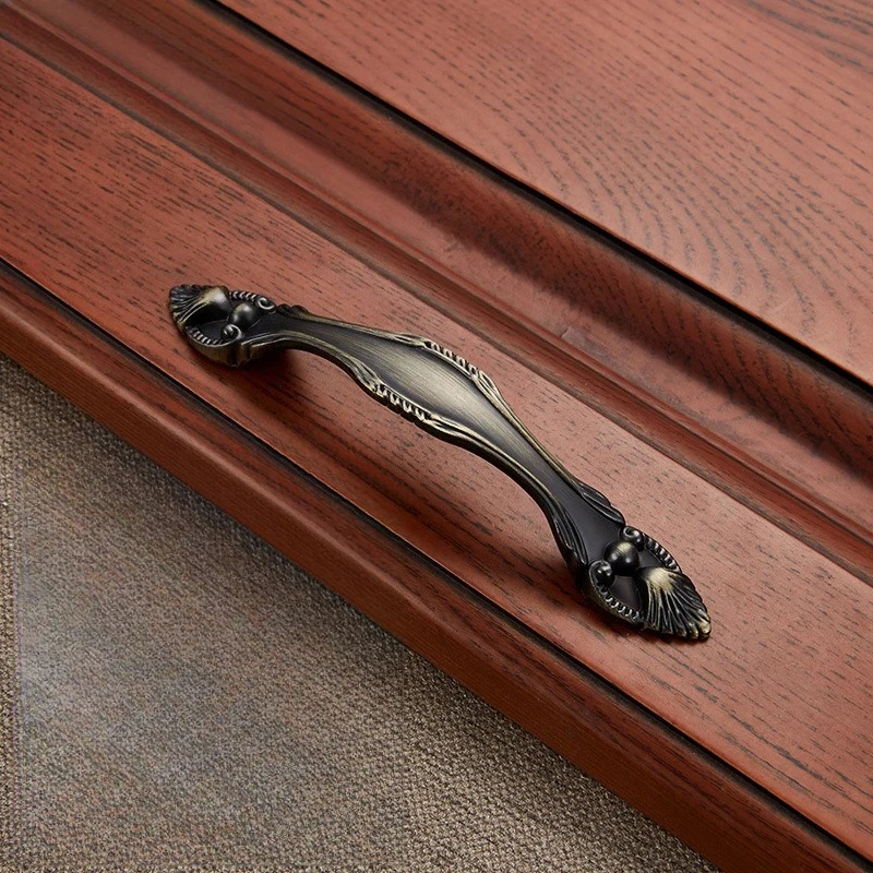 Klassischer Griff aus Zinklegi – Furniture Hardware Wholesale Bewertung und Preis
