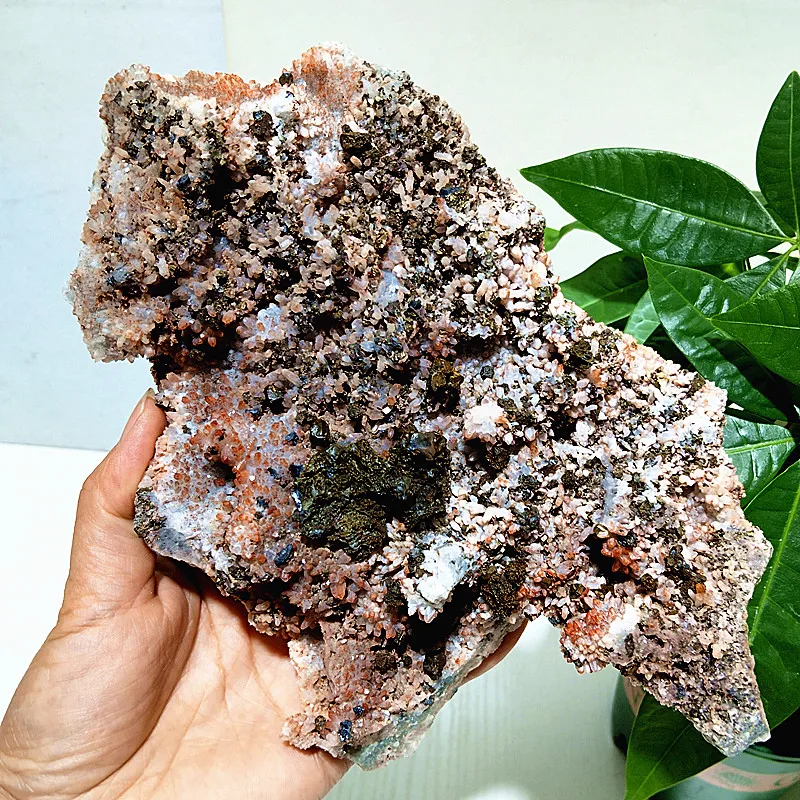 

Natural Stone Red Crystal Raw ore Standard Crystal Cluster Magic Meditation Healing FengShui Crystal Room Decoration