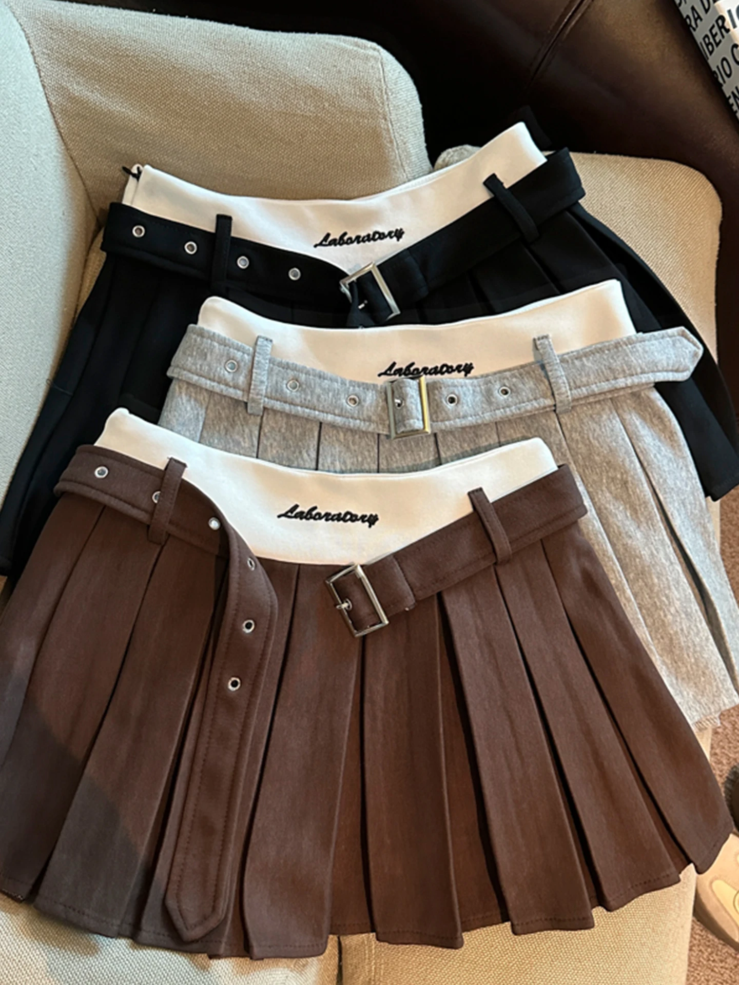 

Emily Clud Recommended Color Blo Embroidery Pleated Skirt Women's Spring Summer Anti-Light A-Line ort Skirts