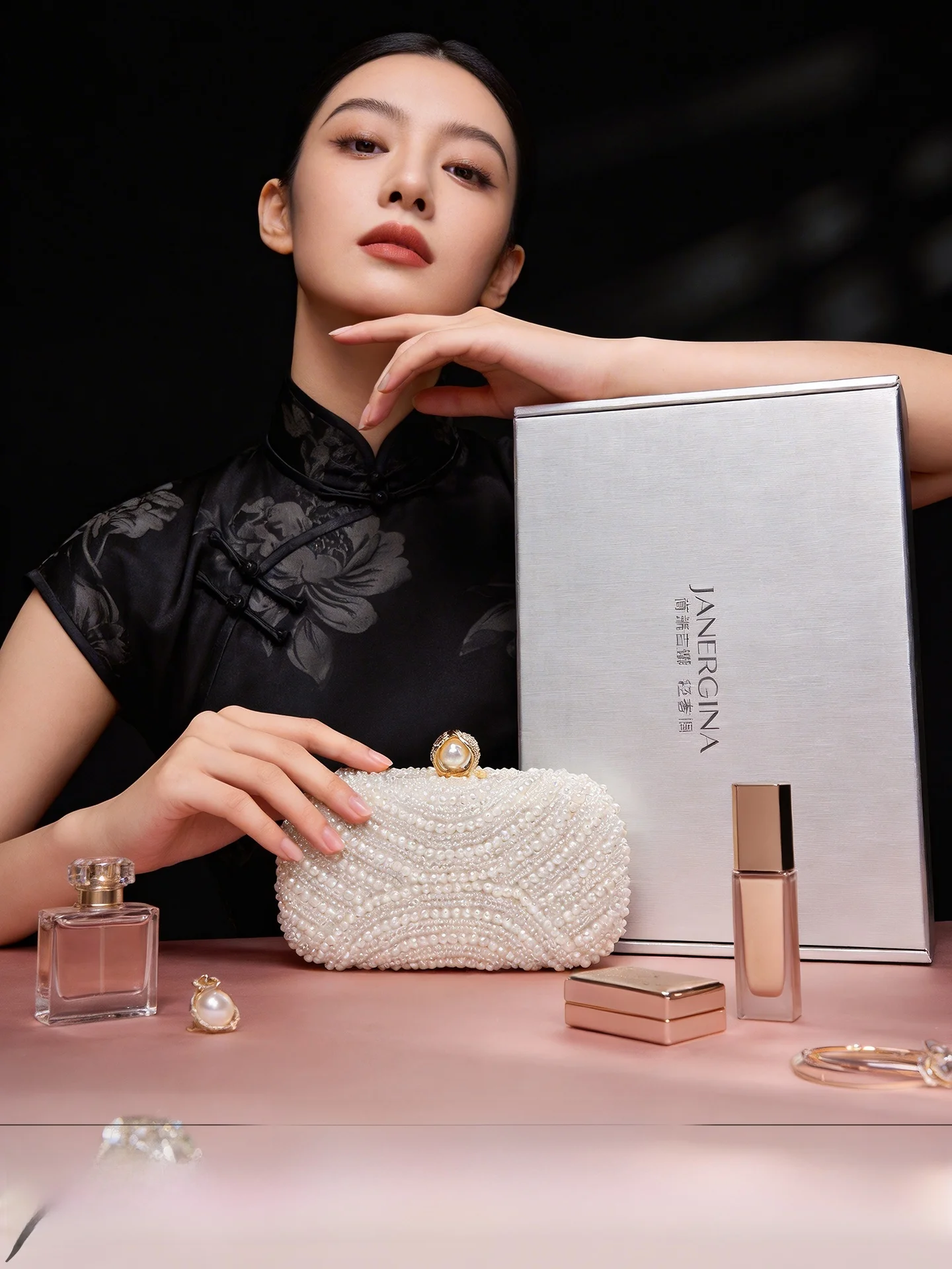 Elegant Pearl Embedded Diamond Dinner Bag High-End Customized  Handbag Stylish Clutch Bag for Young Women