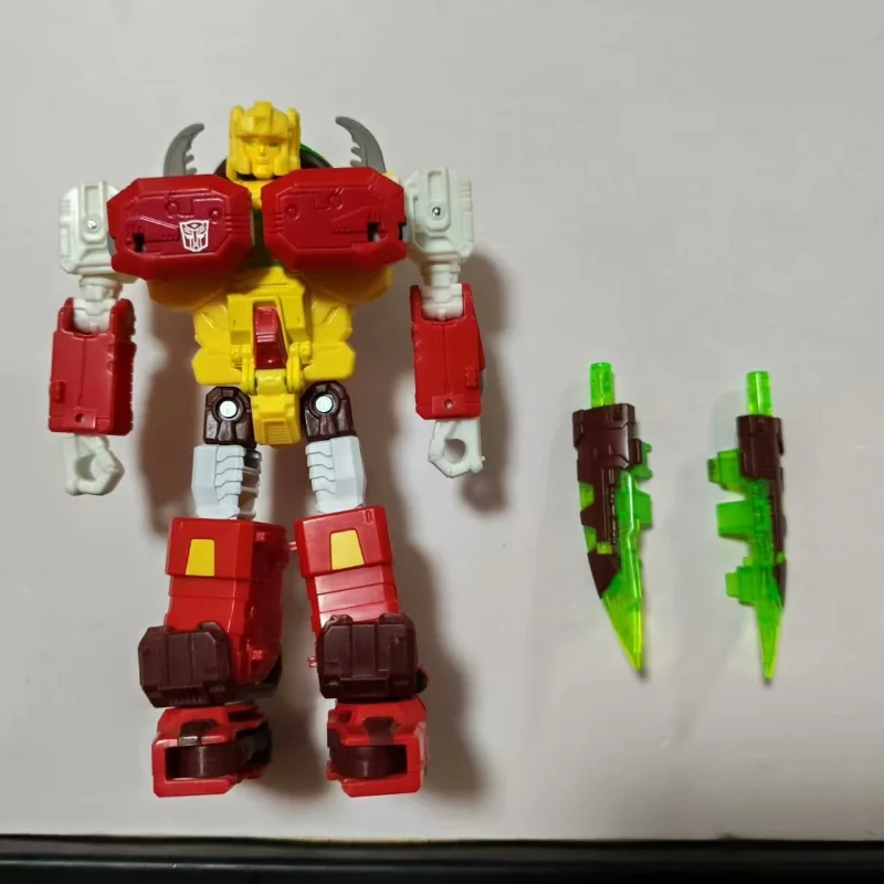 

Новый стиль, точечные товары, трансформер, сила Tianyuan Class D Riot Beast Autobot, горячие игрушки, изысканные подарки, киноверсия для студии