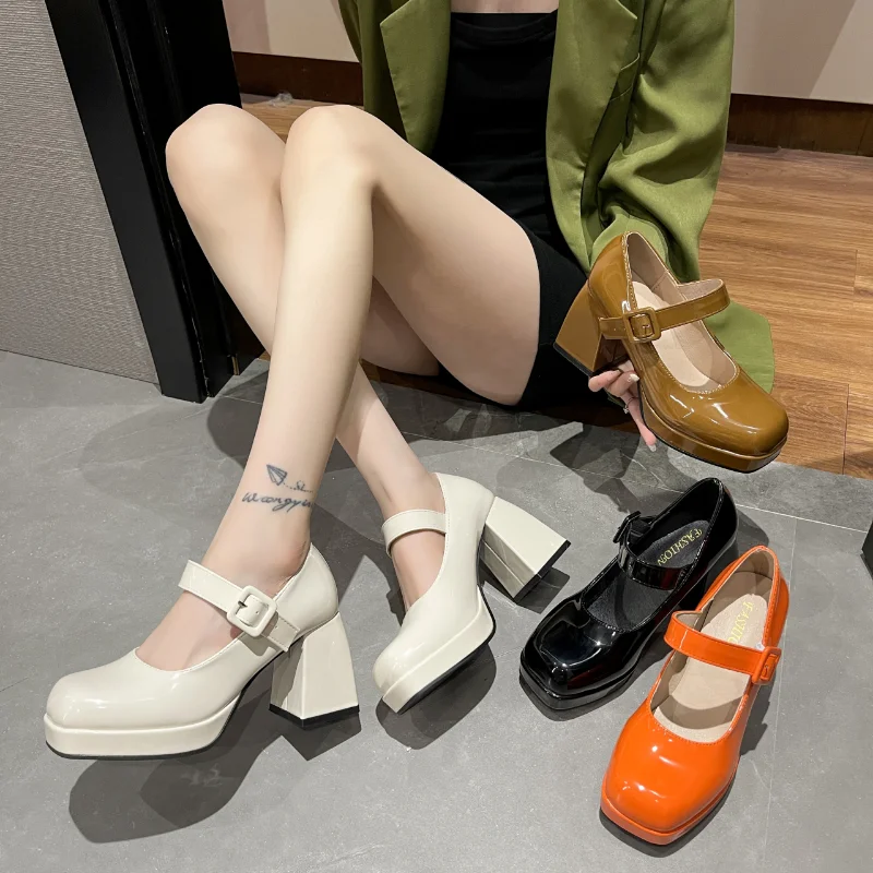 รองเท้าส้นสูงผู้หญิง Trend Chunky ส้นสูงสแควร์ Toe Platform รองเท้า Mary Jane แฟชั่นหรูหราเซ็กซี่สีส้มหรูหราลำลองนักออกแบบ Plus ขนาด