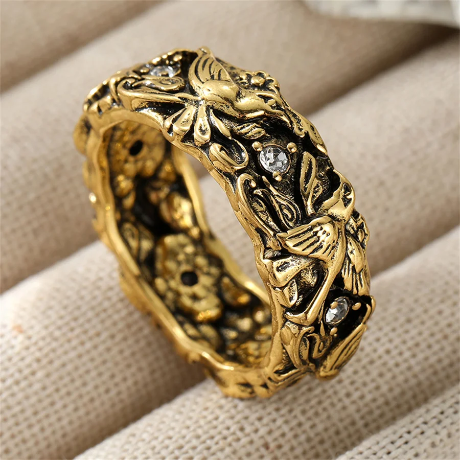 Vintage-Ring für Damen mit eingelegten weißen CZ-Steinen, ethnische Goldfarbe, handgeschnitzter Vogel, für den täglichen Gebrauch, Party-Schmuck, Jahrestagsgeschenk – Detail 4