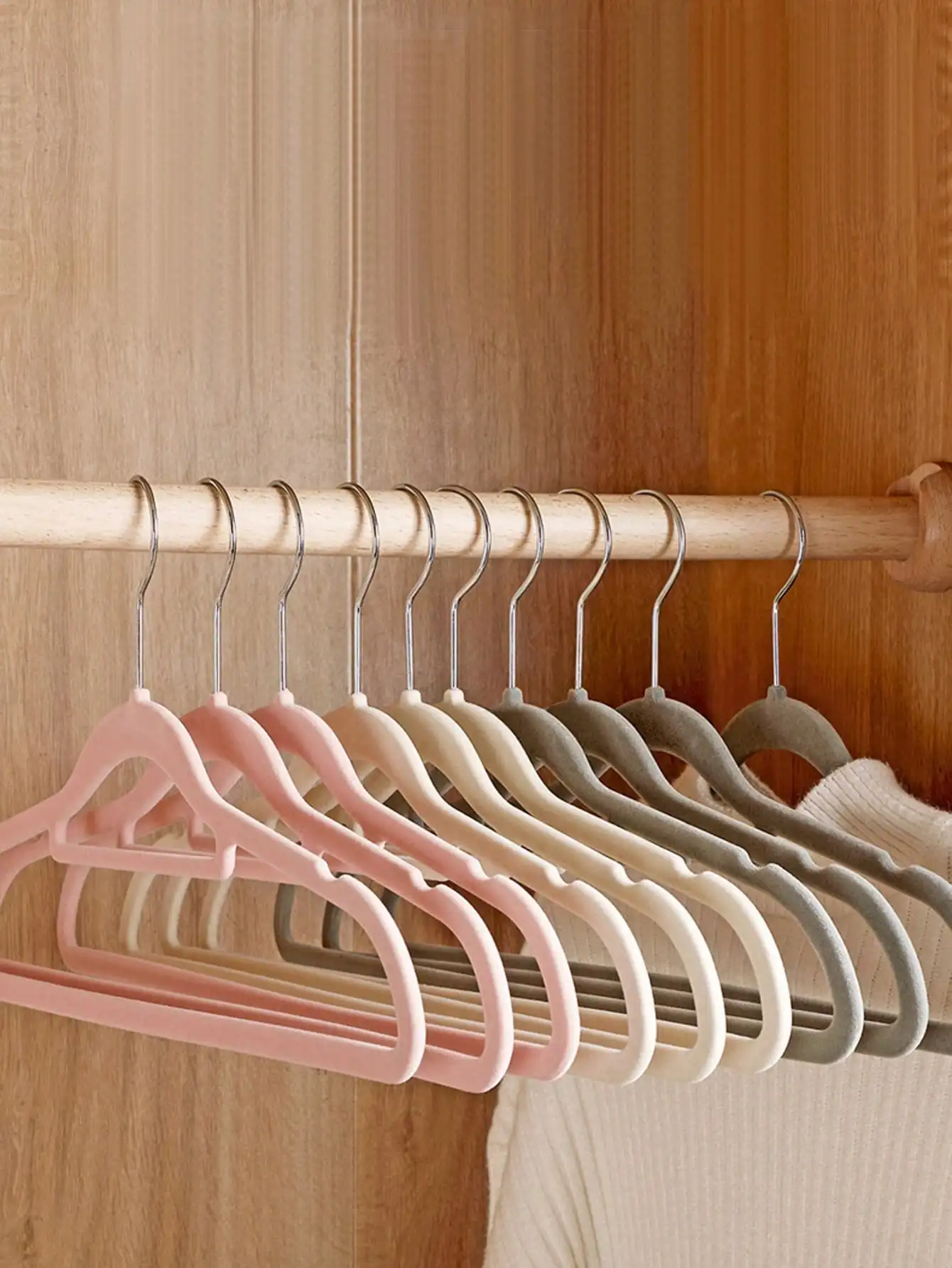 10pcs/20pcs/Set Fleece Hangers, Non Marking And Anti Slip Clothing Hangers, Thickened Pants Racks For Home Use, Clothing Racks