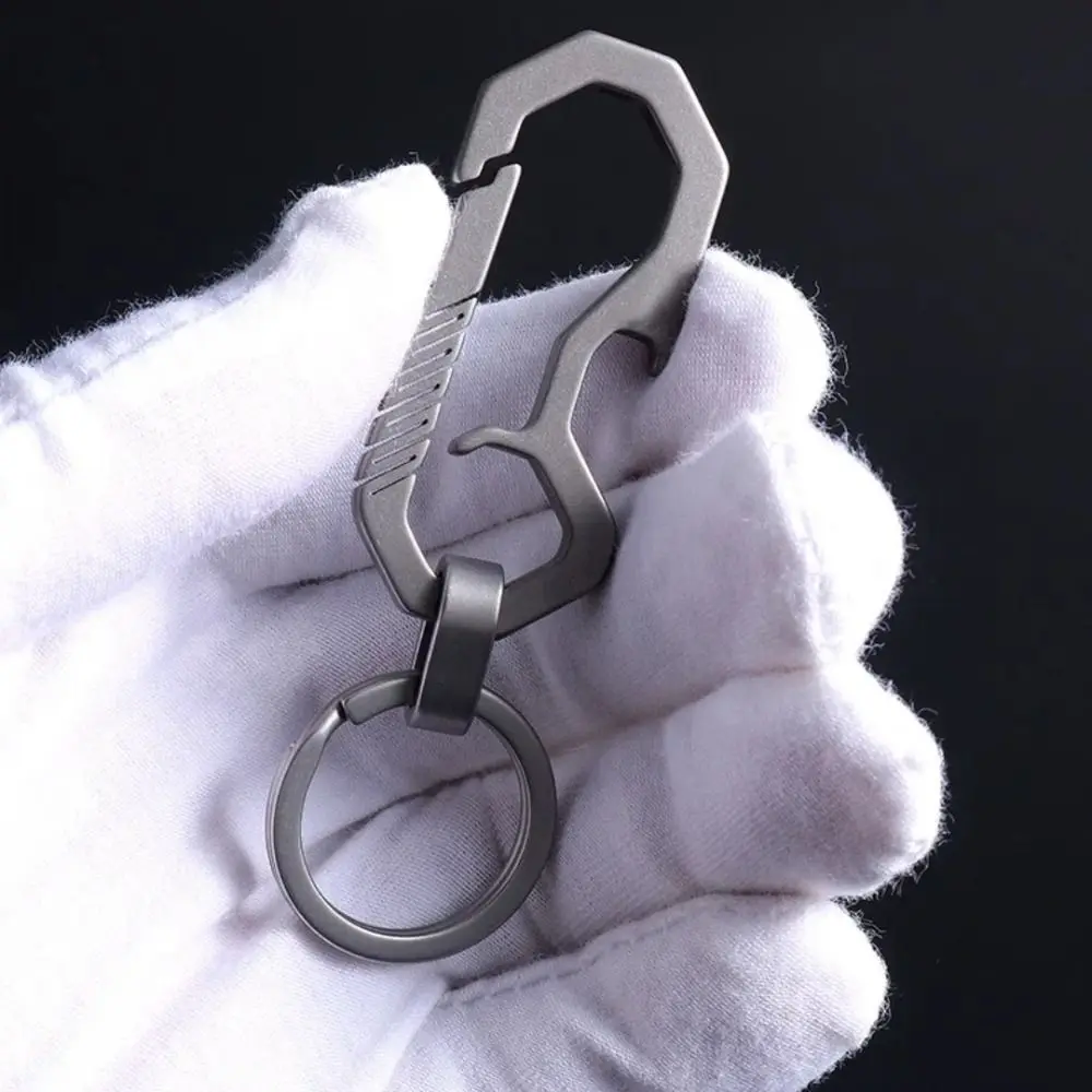 Bag Decor Special Shapes Car Key Chain Titanium Alloy Hi-end Bottle Opener Keychain Lightweight Luxury Men's Outdoor Keyring Men