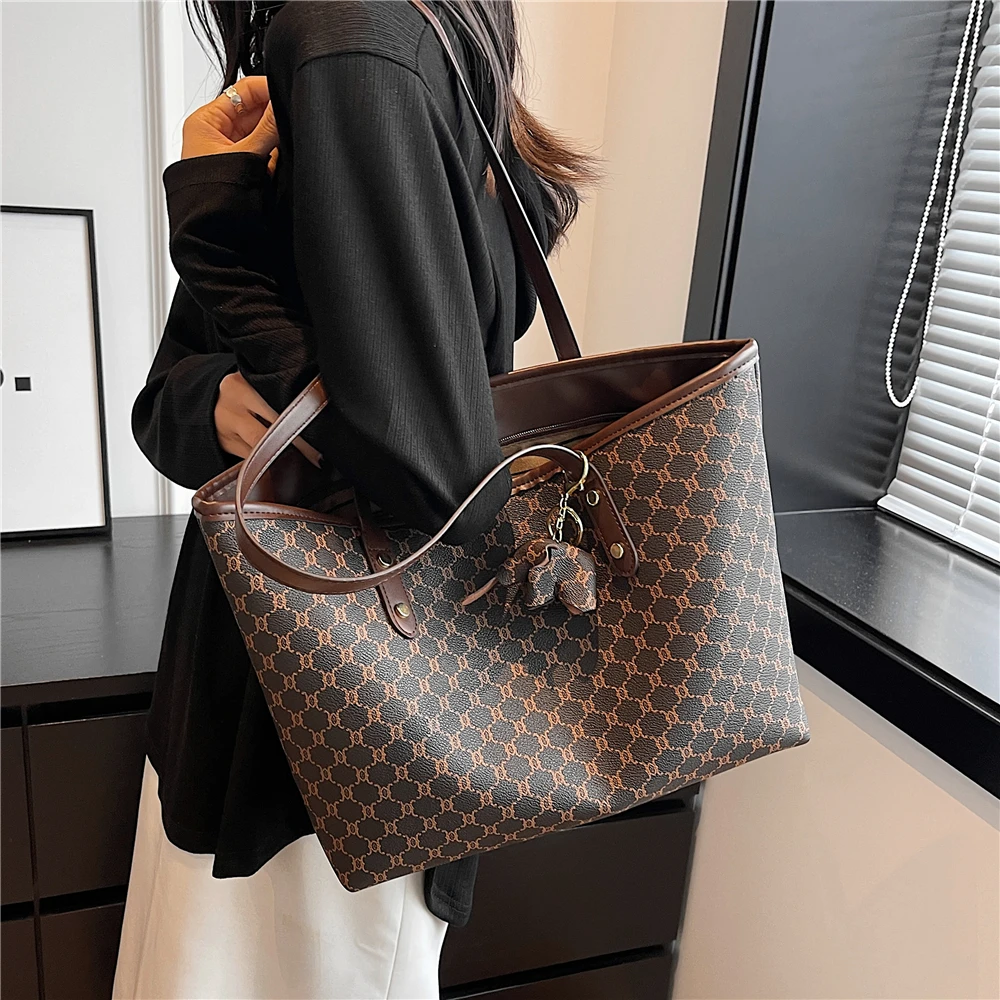 Toptrends Vintage Large Tote Shopper Bags For Women 2024 Trend Designer Commuting Work Shoulder Bag PU Leather Ladies Handbags