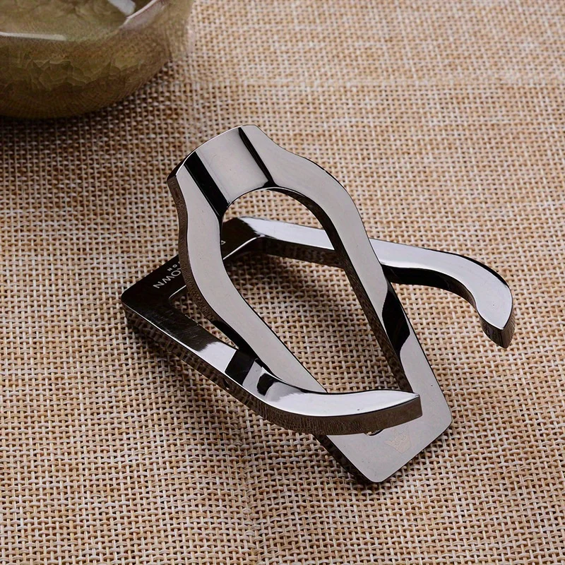 1Pc New Stainless Steel Classic Men\'s Cigar Holder Exquisite Gift Pipe Holder Easy To Carry and Foldable