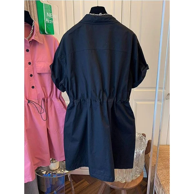 Damska codzienna koreańska sukienka koszulowa z guzikami, w jednolitym kolorze, z kołnierzykiem, krótkim rękawem, letnia, prosta, ze sznurkiem i plisami.