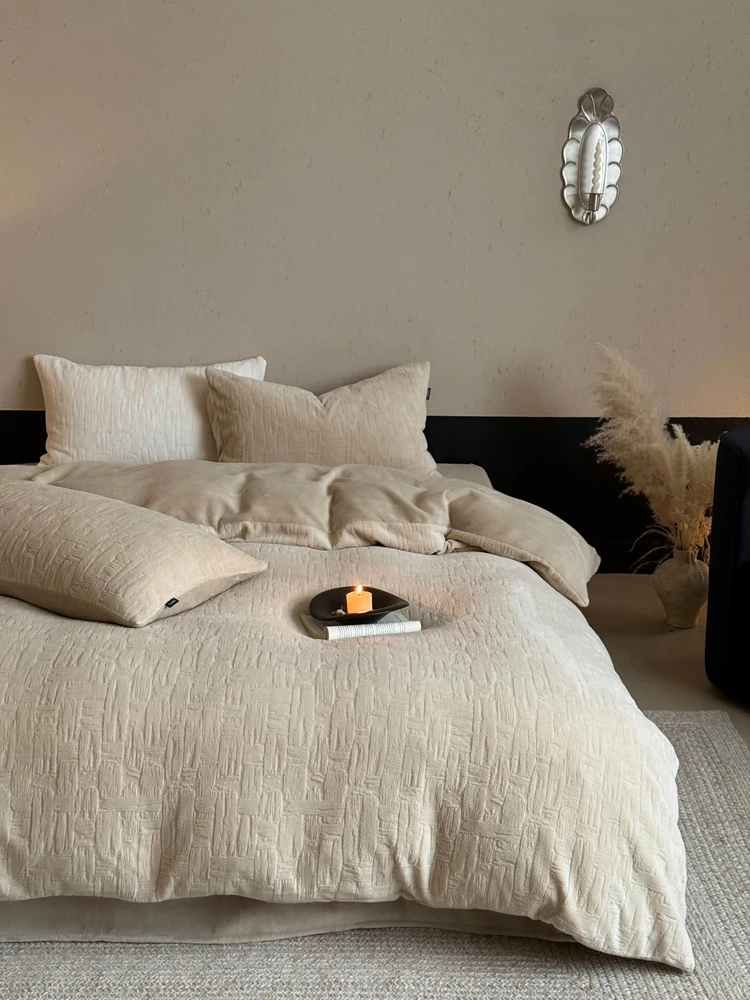 

NOVUS Autumn Winter Milk Velvet Roman Holiday Matte Bedding Set Quilt Cover eet Bed Canopy 4-Piece Bedding Set Warmth